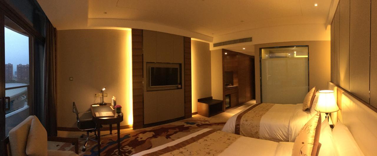 Grand Skylight International Hotel Huizhou Huizhou  Zewnętrze zdjęcie